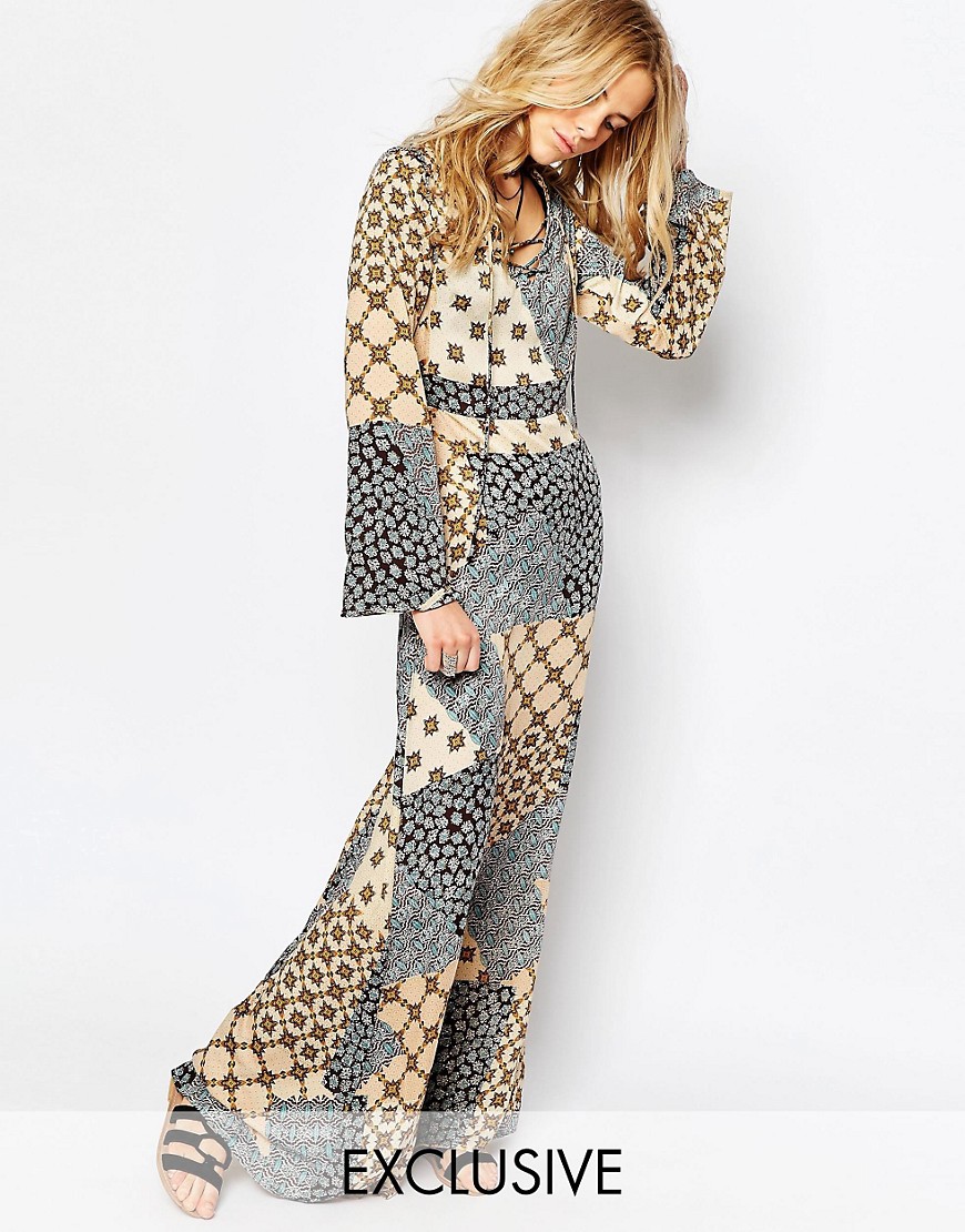 Comprar Vestido largo estampado con cordones de Glamorous al mejor precio