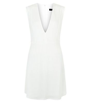 Comprar White Deep V Neck Sleeveless Shift Dress al mejor precio