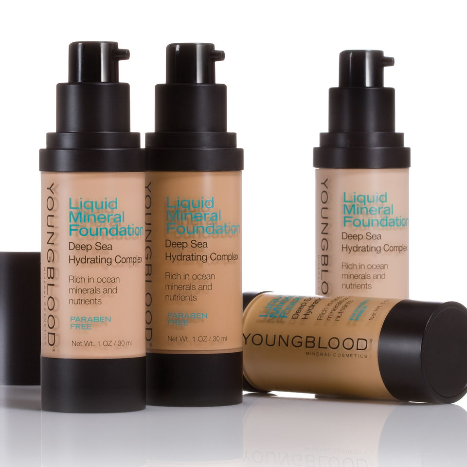 Comprar Youngblood Liquid Mineral Foundation - Sand al mejor precio