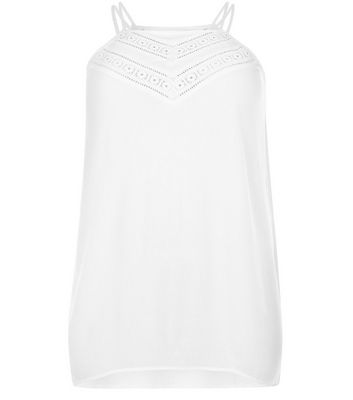 Comprar Curves White Crochet Panel Hanky Hem Cami al mejor precio