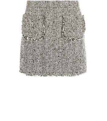 Comprar Black Textured Patch Pocket Fray Hem Skirt al mejor precio