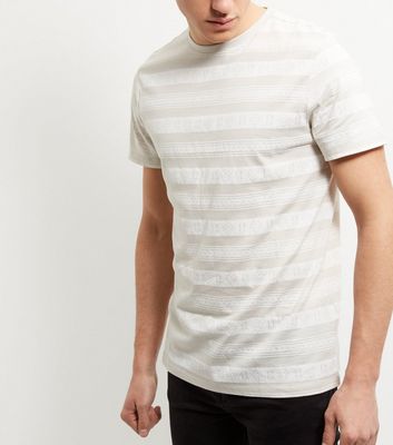 Comprar Cream Aztec Stripe T-Shirt al mejor precio