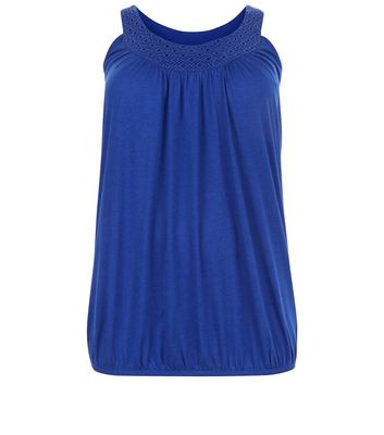 Comprar Curves Blue Crochet Trim Bubble Hem Vest al mejor precio