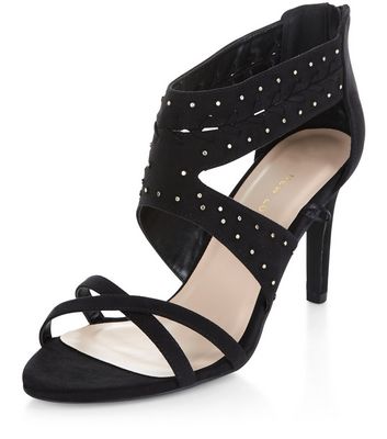 Comprar Wide Fit Black Pin Stud Cut Out Heels al mejor precio