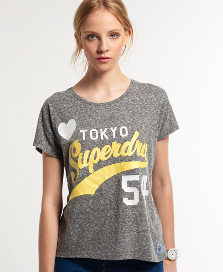 Comprar Camiseta Tokyo Rug Grown On Sleeve al mejor precio