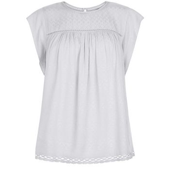 Comprar Cream Aztec Jacquard Ruffle Sleeve Top al mejor precio