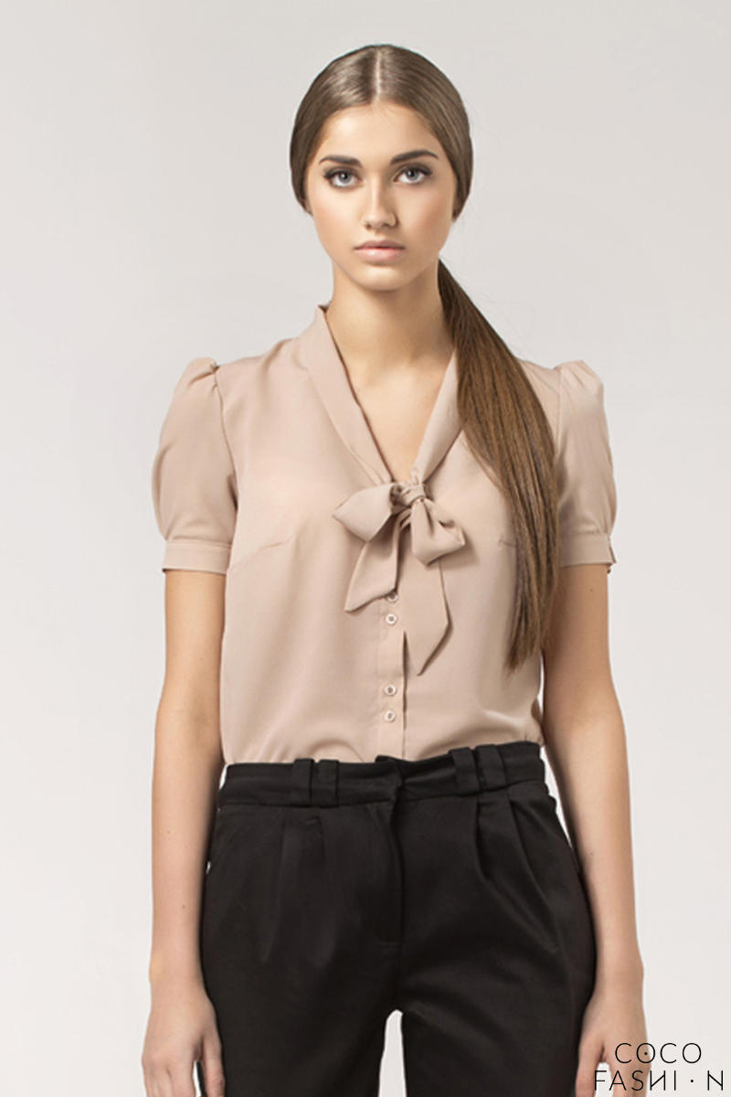 Comprar Beige Bow Neckline Pleated Back Chiffon Blouse al mejor precio