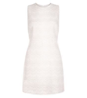 Comprar Cream Zig Zag Textured Fringe Trim Sleeveless Dress al mejor precio