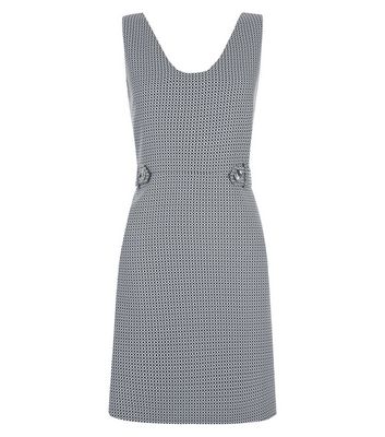 Comprar Black Geo Jacquard Tab Side Pinafore Dress al mejor precio