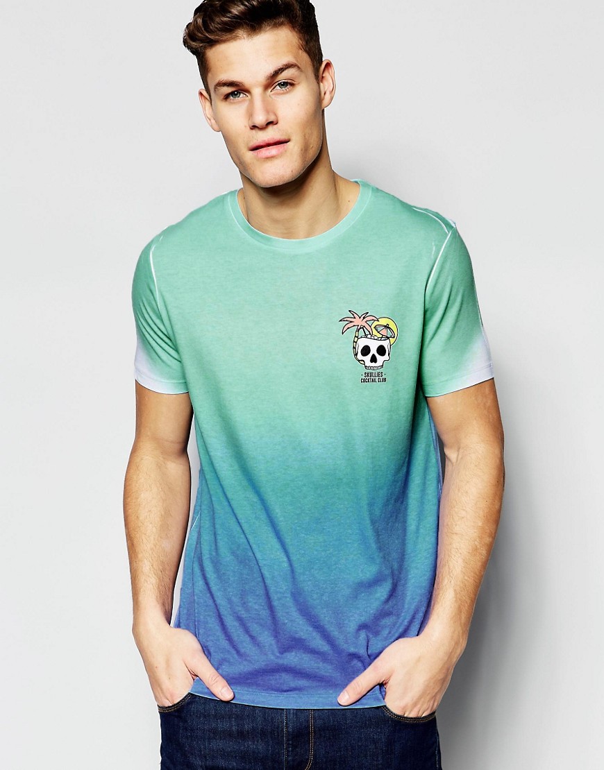 Comprar Camiseta con estampado de calavera en el pecho y efecto desteñido de ASOS al mejor precio