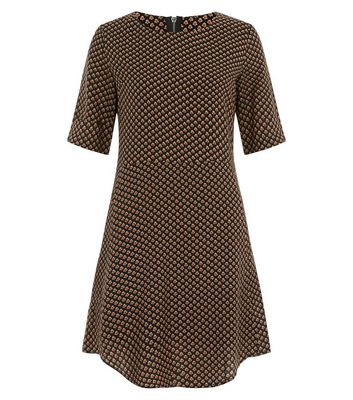 Comprar Tenki Black Floral Print Half Sleeve Dress al mejor precio