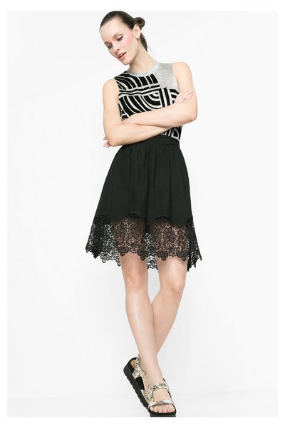 Comprar Desigual - Mujer - Falda negra plisada con encaje - Charito - Size 34 al mejor precio