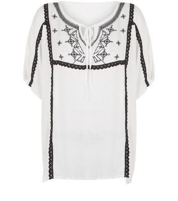 Comprar Brave Soul Cream Embroidered Blouse al mejor precio
