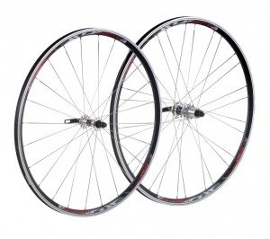 Comprar XLC Comp 28' Racinglaufradsatz WS-R03 622-15C Messerspeichen schwarz al mejor precio