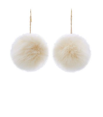 Comprar Cream Drop Pom Pom Earrings al mejor precio