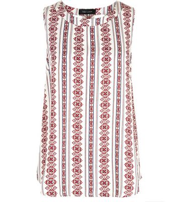 Comprar White Embroidered Cut Out Back Sleeveless Top al mejor precio