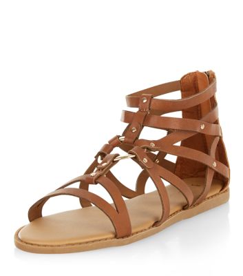 Comprar Tan Cross Strap Metal Ring Sandals al mejor precio