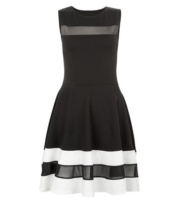 Comprar Cameo Rose Black Contrast Mesh Panel Skater Dress al mejor precio