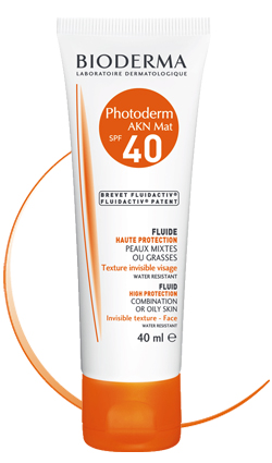 Comprar Fluido Solar Photoderm Akn Mat Factor de Protección 40 40 ml. al mejor precio