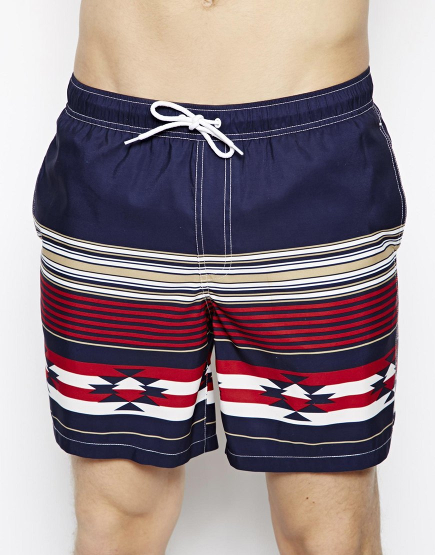 Comprar Shorts de baño a media pierna con estampado azteca de ASOS al mejor precio