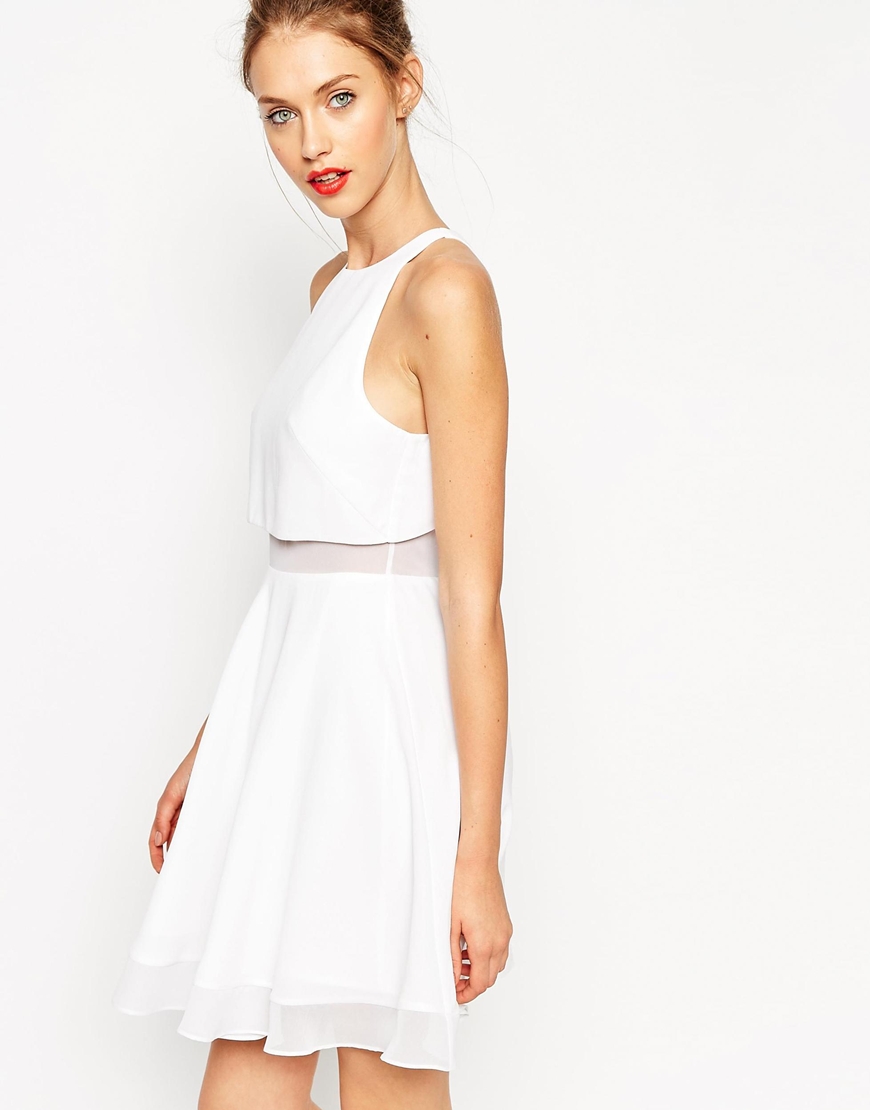 Comprar Vestido skater con diseño liso y transparencias de ASOS al mejor precio