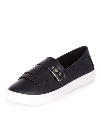 Comprar Black Fringe Slip On Plimsolls al mejor precio