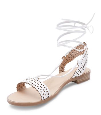 Comprar White Laser Cut Out Ghillie Sandals al mejor precio