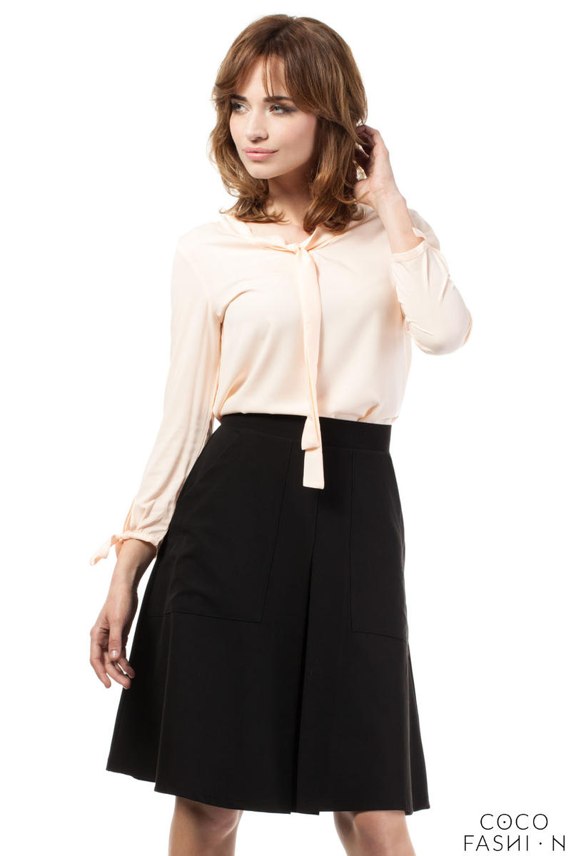 Comprar Black Flared Knee Lenght Skirt with Pockets al mejor precio