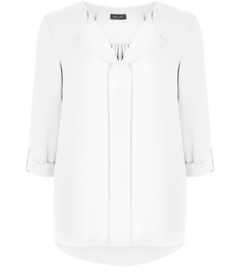 Comprar Cream Pleat Front V Neck Shirt al mejor precio