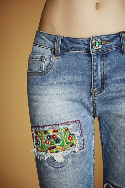 Comprar Desigual - Mujer - Jeans ankle slim con espejos - Ethnic Ankle - Size 25 al mejor precio