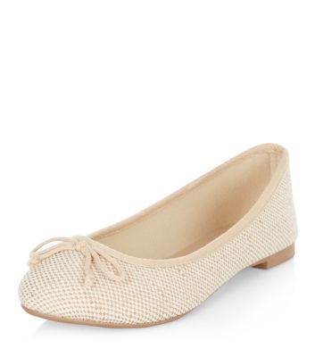 Comprar Cream Canvas Ballet Pumps al mejor precio