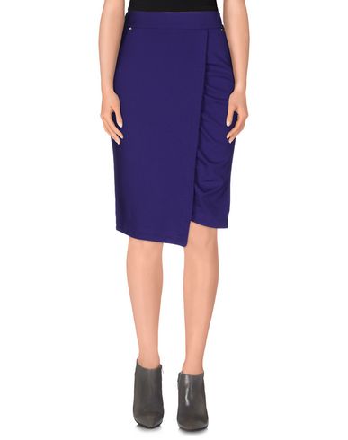 Comprar 22 MAGGIO BY MARIA GRAZIA SEVERI Falda corta mujer al mejor precio